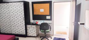 Fotografie z fotogalerie ubytování Unique Couple Friendly Hotel v destinaci Morbi + 17 fotografií