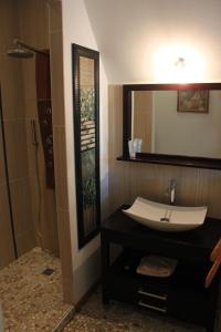 Afbeelding uit fotogalerij van Le TIVOLI in Montignac