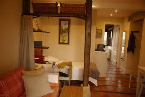 Φωτογραφία από το άλμπουμ του 2 HABIT, SALA, TERRAZA, JARDIN, PARKING GRATiS σε Zumaia