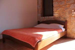 Letto o letti in una camera di Lalloudes Seaside Accommodation