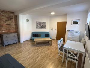 TV in/ali zabaviščno središče v nastanitvi Pension Mikulov