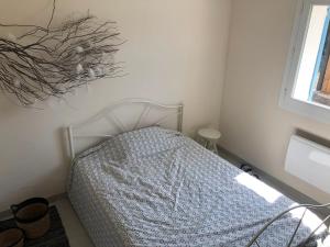 Postel nebo postele na pokoji v ubytování Villa 3 chambres avec piscine privée + 11 fotografií