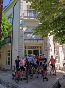 Jízda na kole v ubytování Hotel Dapčević nebo okolí