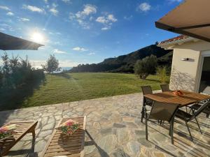 Gallery image of Villanet SeaView in Mola Kalyva +22 photos