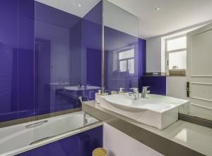 Kúpeľňa v ubytovaní SibsBcn-Paseo de Gracia Luxury Exclusive Gaudí
