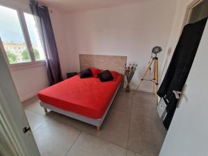 Posteľ alebo postele v izbe v ubytovaní Appparement T3 Marseille 13009
