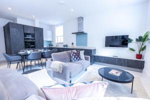 Premier London Apartments Near Camden markets & very close to tube stations by Belvilla tesisinde bir oturma alanı