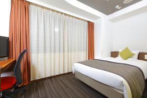 TV a/nebo společenská místnost v ubytování HOTEL MYSTAYS Utsunomiya