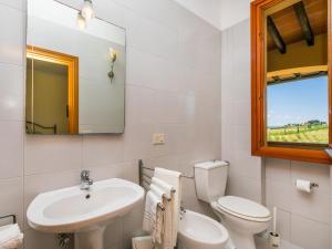 A bathroom at Apartment Tipologia Mono-8 by Interhome