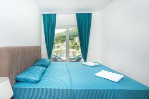 Imagine din galeria proprietății TwoBedroom lux apartment +garage în Budva