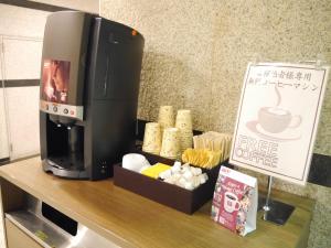 Příslušenství pro přípravu čaje a kávy v ubytování HOTEL MYSTAYS Utsunomiya