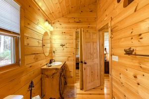 Φωτογραφία από το άλμπουμ του Cozy Cub Cabin σε Blue Ridge +27 φωτογραφίες