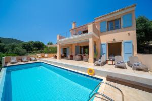 Bazén v ubytování Villa Apollo up to 8px, private pool nebo v jeho okolí