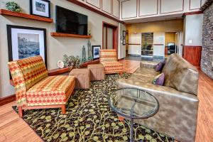 Zona d'estar a Hampton Inn & Suites Cashiers - Sapphire Valley