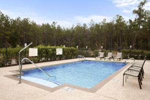 Bazén v ubytování Hampton Inn & Suites Conroe I 45 North nebo v jeho okolí