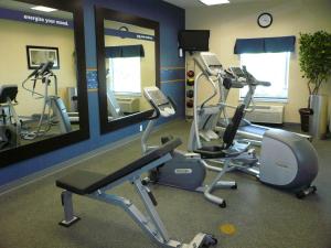 Fitness centrum a/nebo fitness zařízení v ubytování Hampton Inn Dallas-Rockwall