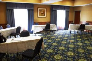 Posezení v ubytování Hampton Inn Dallas-Rockwall