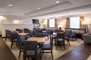 Posezení v ubytování Hampton Inn Denver-West/Golden