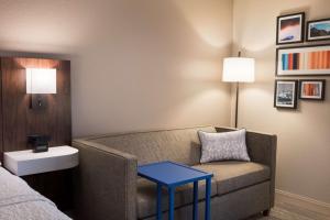 Posezení v ubytování Hampton Inn Denver-West/Golden