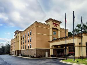 una representación de la parte delantera de un hotel en Hampton Inn Spring Lake Fayetteville en Spring Lake