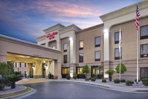 una representación del frente de un hotel en Hampton Inn Hinesville, en Hinesville