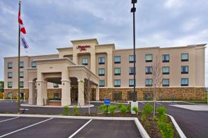 a rendering of the front of a hotel at Hampton Inn Niagara Falls/ Blvd in Niagara Falls