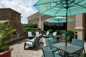 Patio nebo venkovní prostory v ubytování Hampton Inn Bermuda Run / Advance