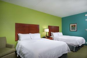Postel nebo postele na pokoji v ubytování Hampton Inn Bermuda Run / Advance