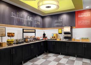 a fast food counter in a fast food restaurant at Hampton Inn Clinton in Clinton