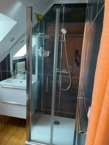 Koupelna v ubytování Ty Glaz