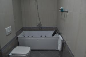 Koupelna v ubytování Hotel Emi