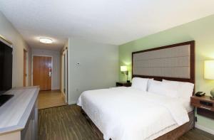 Postel nebo postele na pokoji v ubytování Hampton Inn Melbourne