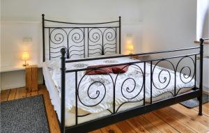 Krevet ili kreveti u jedinici u objektu 2 Bedroom Awesome Apartment In Kremmen