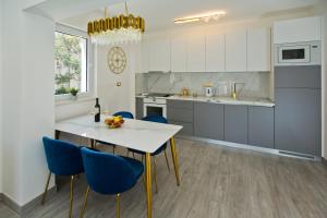 Kuchyňa alebo kuchynka v ubytovaní Luxury Apartment Veronika
