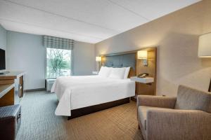 Postel nebo postele na pokoji v ubytování Hampton Inn Raynham-Taunton