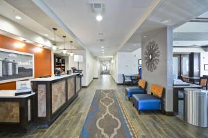 Posezení v ubytování Hampton Inn Kenedy