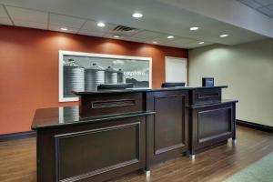 Vstupní hala nebo recepce v ubytování Hampton Inn Vernon + 33 fotografií