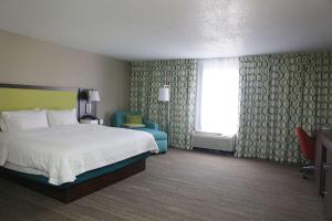 Postel nebo postele na pokoji v ubytování Hampton Inn Sumter