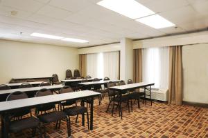 Konferenční prostory v ubytování Hampton Inn Sumter + 25 fotografií