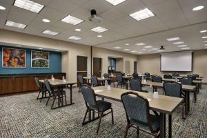 Konferenční prostory v ubytování Hampton Inn & Suites Tacoma/Puyallup + 26 fotografií