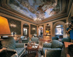 Posezení v ubytování Grand Hotel Excelsior Vittoria