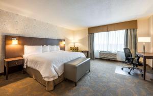 Postel nebo postele na pokoji v ubytování Hampton Inn Sydney + 26 fotografií