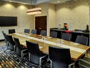 Konferenční prostory v ubytování Hampton Inn by Hilton Winnipeg