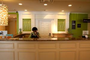 Επισκέπτες που μένουν στο Hilton Garden Inn Albany