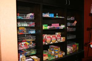 酒店内部或周边的超市或其他商店