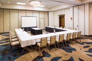 DoubleTree by Hilton Boston-Milford商务区和/或会议室