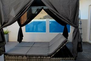 Postel nebo postele na pokoji v ubytování Luxury apartment Maestral - private pool
