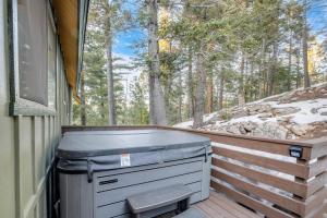 Fotografie z fotogalerie ubytování The Mod Lodge - Lake Arrowhead v destinaci Lake Arrowhead