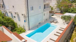 Bazén v ubytování Villa Bianca Vodice nebo v jeho okolí