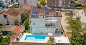 Bazén v ubytování Villa Bianca Vodice nebo v jeho okolí
